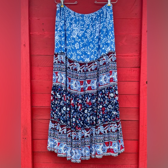 White stag tiered elastic waist with drawstring full skirt - Picture 6 of 7